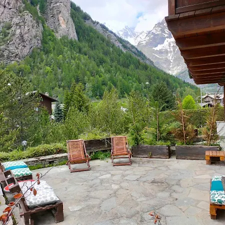 Altido Courmayeur Flat With Garden And Mountain Views Appartamento *